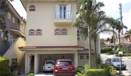 Casa com 3 suítes - Cond. Villa Nova - Granja Viana