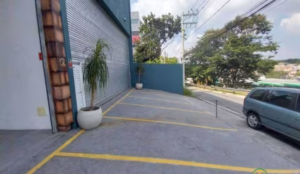 Salao comercial frente p Raposo 185m2 porta de aço eletrica, oportunidade!