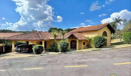 Casa Térrea 4 sts, piscina e gourmet! Cond. Recanto Inpla