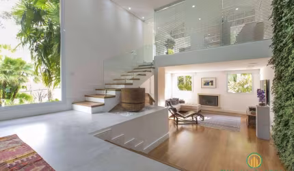 Casa Maravilhosa e impecável - 5 suites + chalé hóspedes! Em Condominio