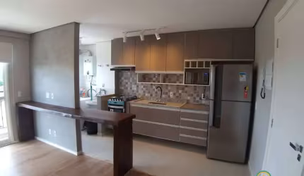 Charmoso apartamento na melhor localização da Granja Viana