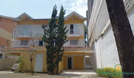 Casa em condomínio na melhor localização da Granja Viana
