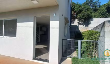 Casa 3 dormitórios, sendo 1 suíte, condomínio novo excelente localização