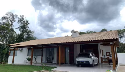 Casa térrea dois domitórios amplos em terreno de 2000m