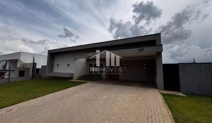 CASA TÉRREA COM HORTA  E POMAR DENTRO DA CIDADE