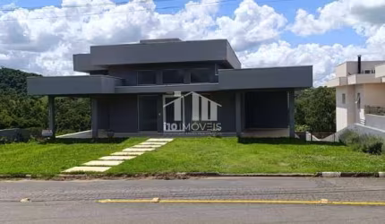 Sobrado à Venda- Condomínio Residencial dos Lagos em Itupeva