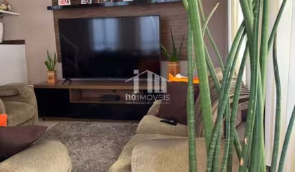 Casa à venda com 256m², 03 quartos, piscina, churrasqueira em Jundiaí
