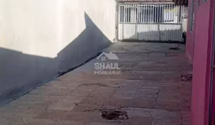 Oportunidade no Centro de Pinhais: Terreno à venda com 4 casas averbadas !
