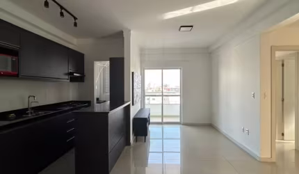 Apartamento Semi Mobiliado Com 1 Suíte + 1 Dormitório no Centro de Itajaí/SC