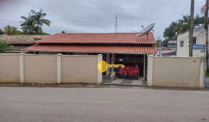 CASA BAIRRO ITAIPAVA - ITAJAÍ