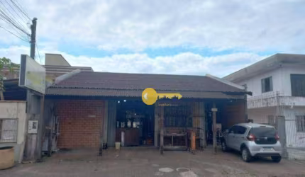 Lote com pequeno galpão no bairro São Vicente em Itajai.
