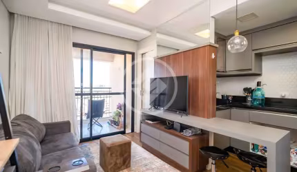 Apartamento Mobiliado Centro de Curitiba codigo: 114573
