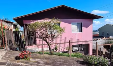 Casa com 3 quartos à venda no Jardim das Hortências, Caxias do Sul , 188 m2 por R$ 395.000