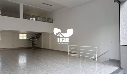 Barracão / Galpão / Depósito para alugar na Rua Bulgária, 15, Parque das Nações, Santo André por R$ 6.000