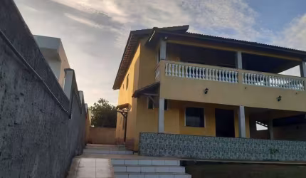 Casa de condomínio - venda - 600m2 de terrebi e 300m2 de consrução com 6 quartos