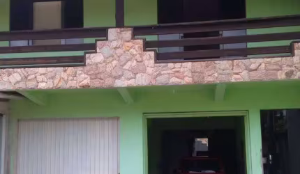 Sobrado com 4 dormitórios à venda, 380 m² por R$ 1.200.000,00 - Praia de Armação - Penha/SC