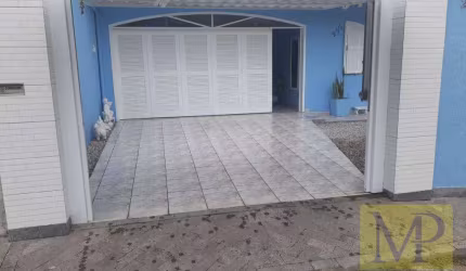 Sobrado com 4 dormitórios à venda, 140 m² por R$ 850.000,00 - Armação - Penha/SC