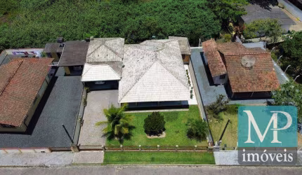 Casa a 190metros do Mar, com 3 dormitórios à venda, 180 m² - Praia Alegre - Penha/SC