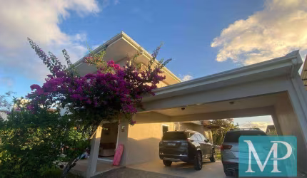 Sobrado com 4 suítes à venda, 270 m² - Praia Grande - Penha/SC