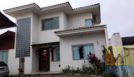 Sobrado com 4 dormitórios à venda, 226 m² por R$ 2.300.000,00 - Centro - Balneário Piçarras/SC
