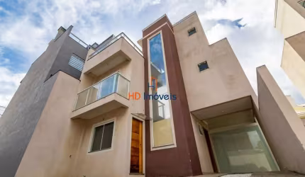 Sobrado com espaço em condomínio com 3 quartos (suíte), terraço à venda por R$ 765.000 - Uberaba - Curitiba/PR