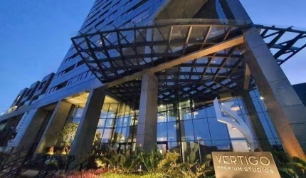 STUDIO EM ANDAR ALTO NO VERTIGO PREMIUM COM 2 SACADAS