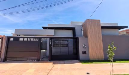 Linda casa com suíte no Jardim Seminário