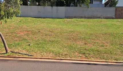 TERRENO COM 375M² NO DAMHA 4