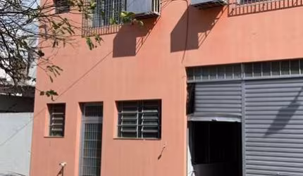 EXCELENTE ÁREA COMERCIAL PARA VENDA OU LOCAÇÃO