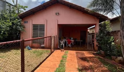 Casa com 3 quartos à venda na Presidente Vargas, 33, Vila Santo Amaro, Campo Grande por R$ 650.000