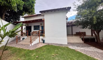 CASA COLONIAL MARAVILHOSA EM BONITO/MS