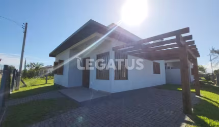 Casa com 2 quartos à venda na Avenida Interbalneários, 785, Rainha do Mar, Xangri-Lá por R$ 500.000