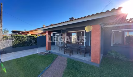 Casa com 3 quartos à venda na Rua Das Sardinhas, 226, Jardim Beira Mar, Capão da Canoa por R$ 890.000