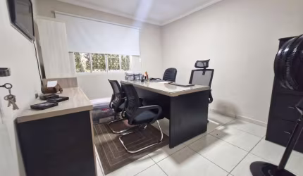 Sala comercial para alugar na Doutor José Cardeal, Jardim Pedroso, Indaiatuba por R$ 1.300
