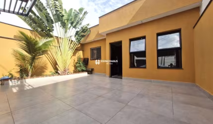 Casa com 2 quartos à venda na Rua Pedro Paulo Lepinsk, Jardim Residencial Nova Veneza, Indaiatuba por R$ 650.000
