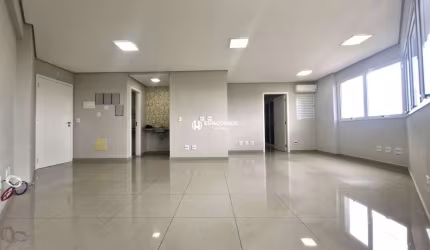 Sala comercial para alugar na Rua das Orquídeas, Jardim Pompéia, Indaiatuba por R$ 2.200
