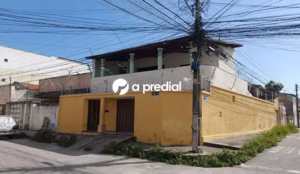 Casa à venda, 4 quartos, 3 suítes, 3 vagas, Montese - Fortaleza/CE