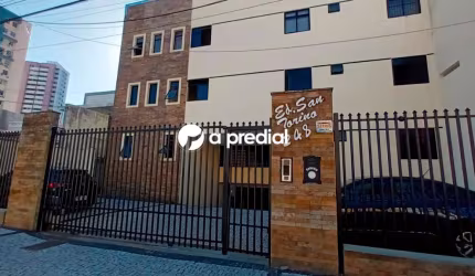 Excelente apê com suite, 1 armarios melhor localização do centro.