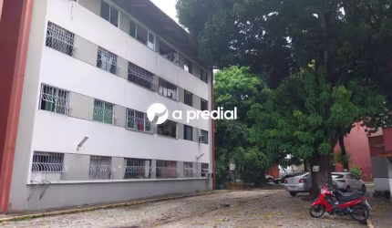 Apartamento à venda, 2 quartos, 1 suíte, 1 vaga, Parangaba - Fortaleza/CE