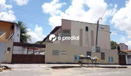 Casa com 3 quartos, ao lado do Colégio Provecto e Lagoa da Maraponga.