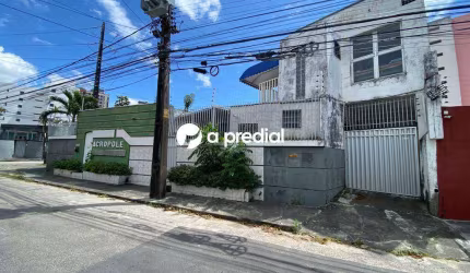 Espaçosa Casa Comercial para alugar em São João do Tauape - Fortaleza/CE