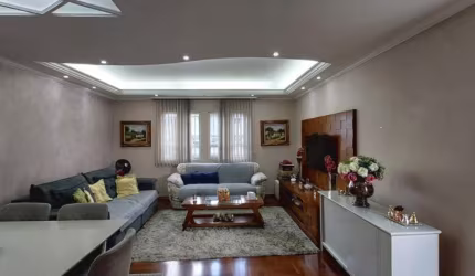 *VENDA* Casa de 167m2 comm4 dormitórios, 4 vagas de garagem em Diadema!