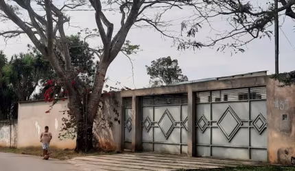 Casa no Condomínio Sete Praias de 220m2 bem espaçosa com 4 suítes!