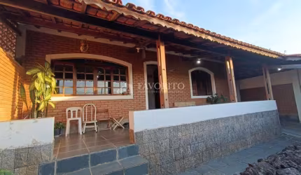 Casa 3 dormitórios em Atibaia, SP