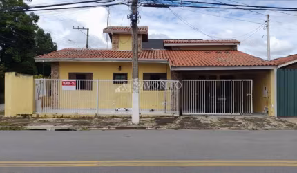 Casa Térrea a venda no Jardim Ipê em Atibaia/SP