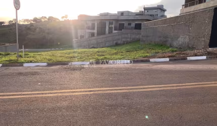 Terreno em Condomínio em Atibaia, SP