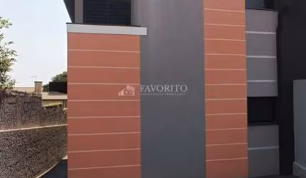 Sobrado com Piscina à Venda no Jardim dos Pinheiros em Atibaia/SP