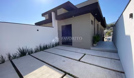 Casa a venda com 3 suites em Atibaia
