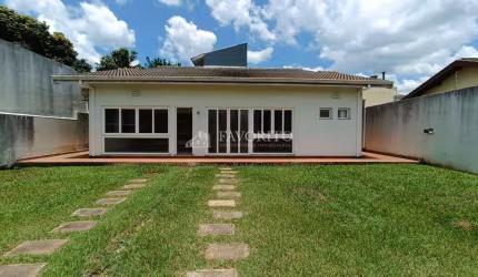 Casa com Amplo Quintal à venda na Vila Giglio em Atibaia/SP