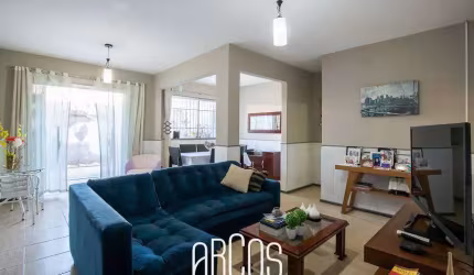 Casa no Aeroporto, 5 quartos 370m², 2 andares